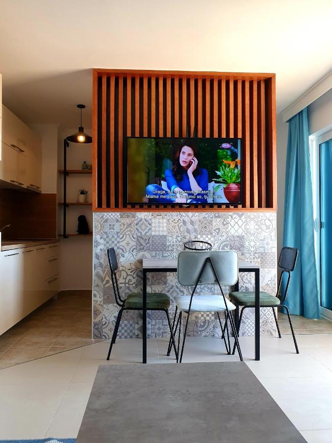 Anja & Ogo Apartments Sea View & Pool Petrovac Buitenkant foto